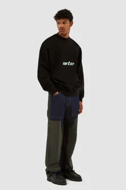 Carlos Arte Crewneck