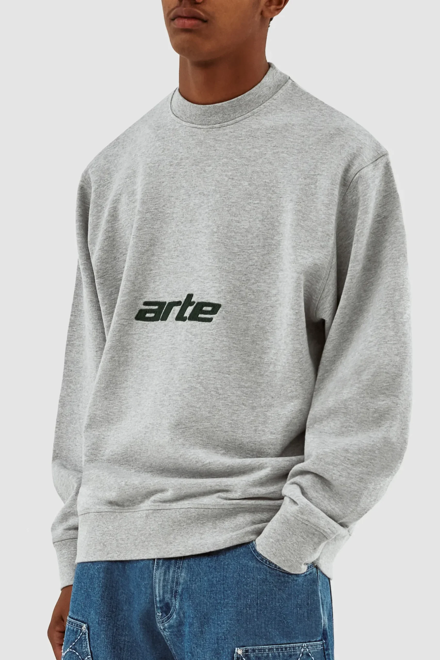 Carlos Arte Crewneck