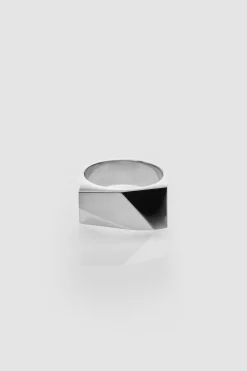 Oscar Ring