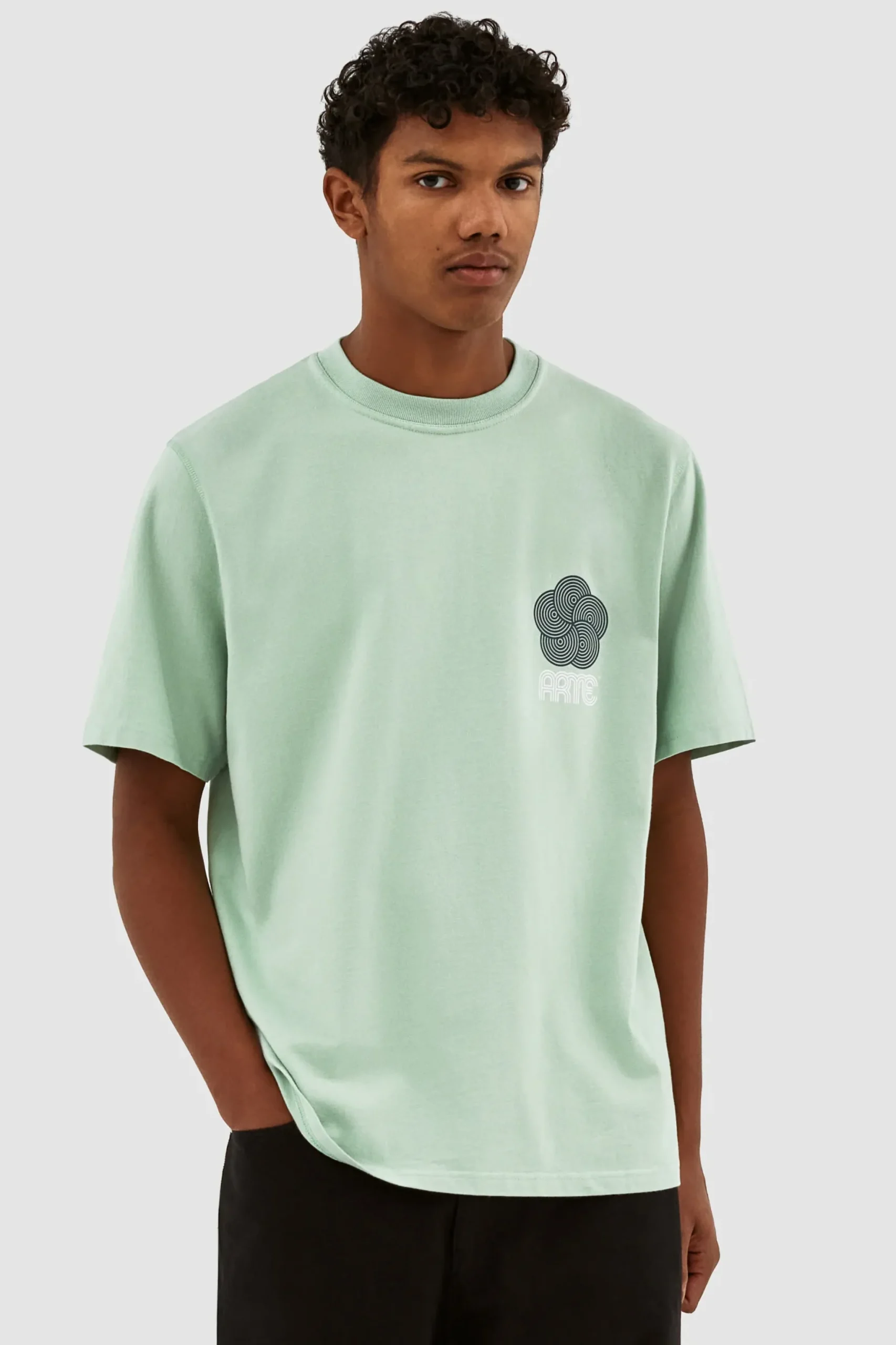 Teo Circle Flower T-shirt