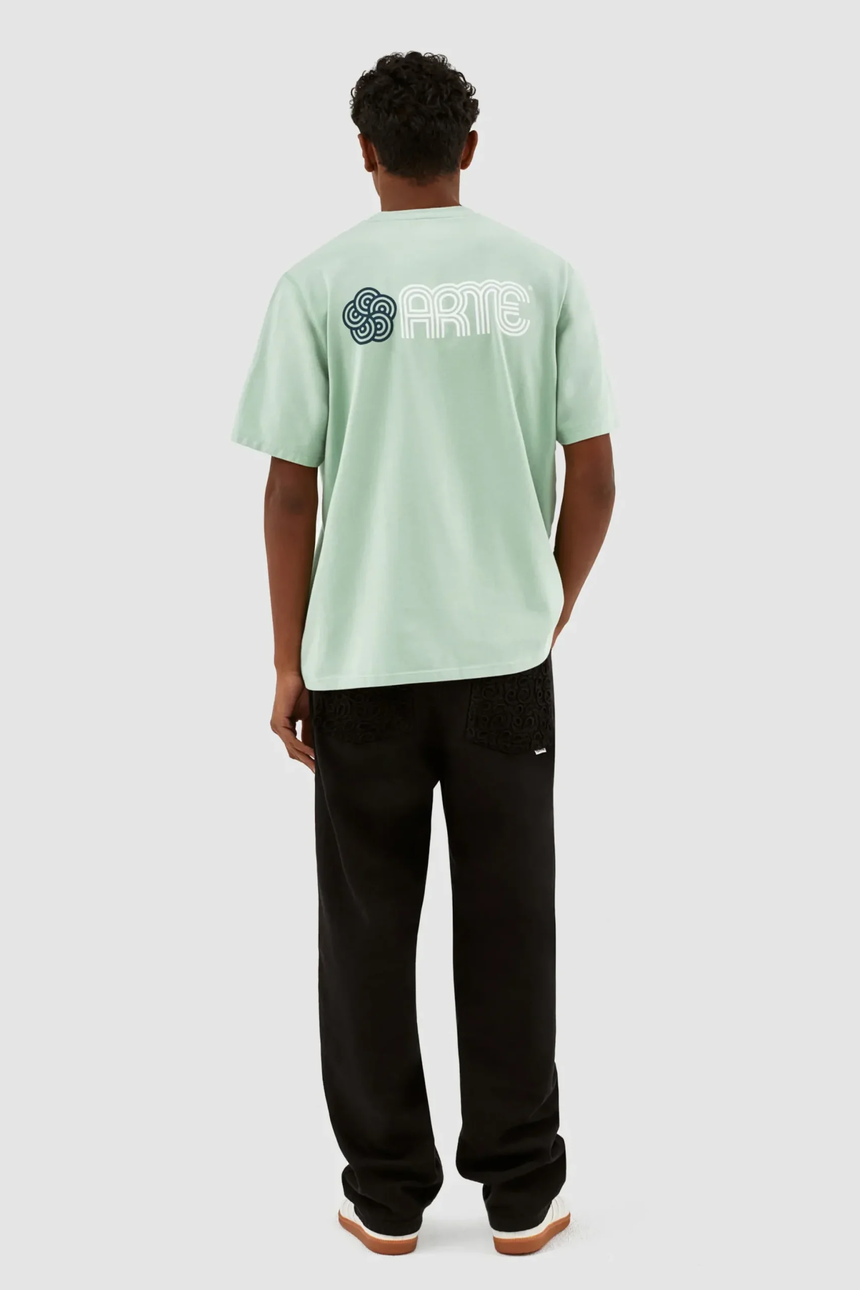 Teo Circle Flower T-shirt
